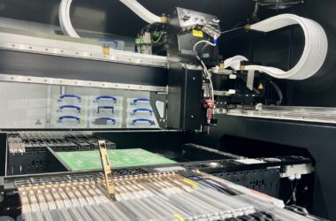 Essemtec Fox Bestückungsanlage